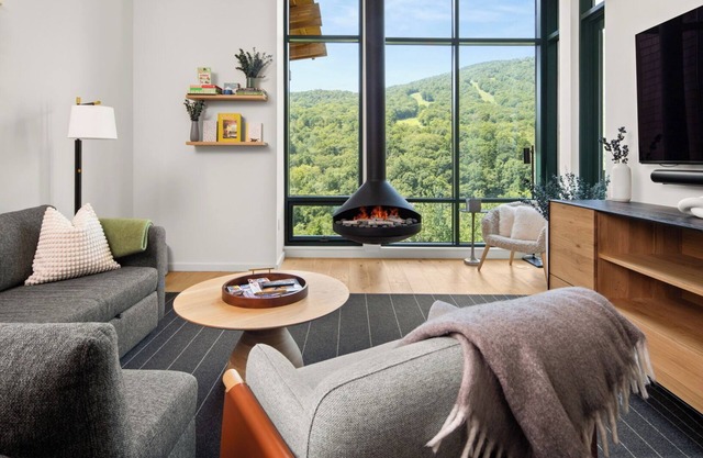 Stowe Alpine Treehouse New Slopeside Penthouse
