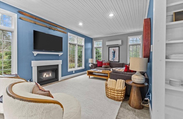 Stowe Valley Haven - Beautiful redesigned 4BR home