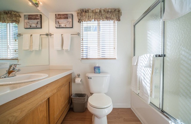 Strawhouse Resorts on the Beautiful Trinity River
