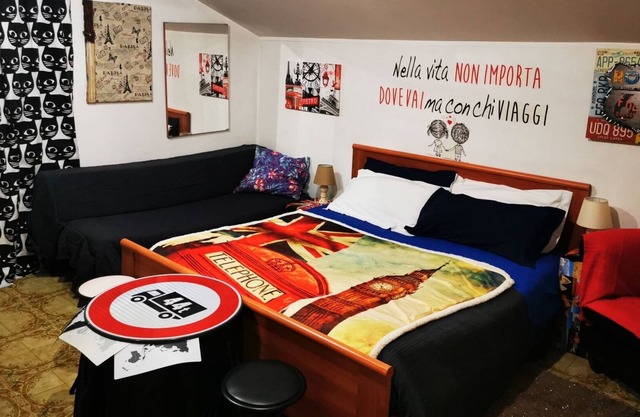 Straßenzimmer 3/4 Betten mit eigenem Bad