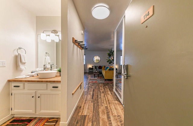 Striking Deluxe Studio w/Kitchen #114 at Donner Lake Village