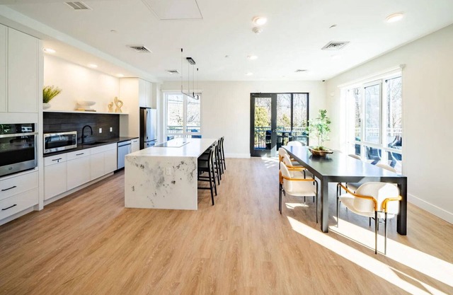 Striking Roslindale 2BR w/ Fitness & Laundry, walk to T, by Blueground