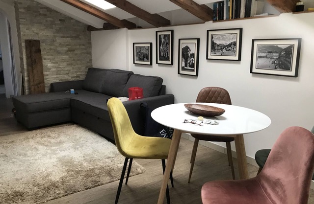 Strudel home, Unterdachwohnung mitten im Herzen der Altstadt
