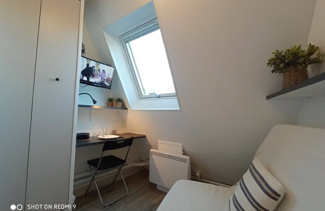 Studette Paris 17, Idéal Pour une Personne