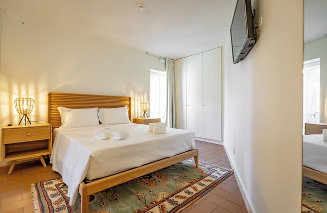 Studio Apartment Casa da Brêa - pool, garden, porch. 10 minutes from the beach