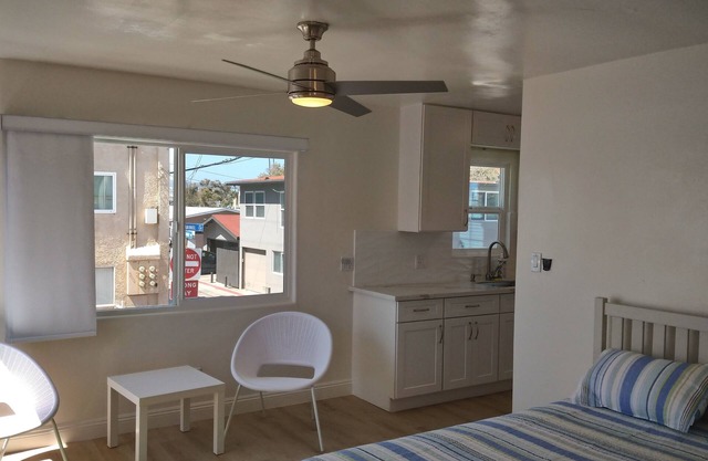 Studio #1 Fully-equipped with Great Views & Boardwalk Patio Access - Oceanfront!