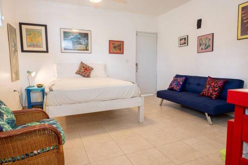 Studio 1 Tinima with Garden access