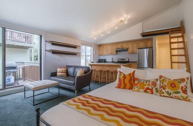 Studio 106: Hot Tub, Patio & Parking