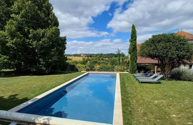 Studio*** 2 People Heated swimming pool between Châteaux de la Loire and Futuroscope