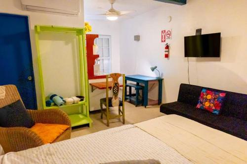 Studio 4 Casiguaya with Garden access