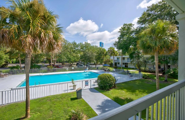 Studio 6 Gainesville, FL