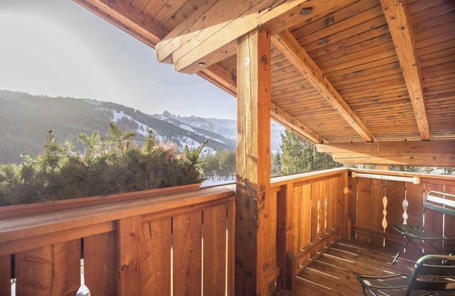 Einzimmerapartment "Ciasa ai Pini 210" in der Nähe von Skiliften mit Bergblick & Sauna