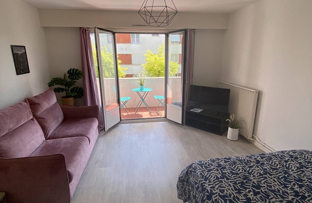 Einzimmerapartment 'Grand Studio Avec Loggia' mit privater Terrasse, Balkon und WLAN