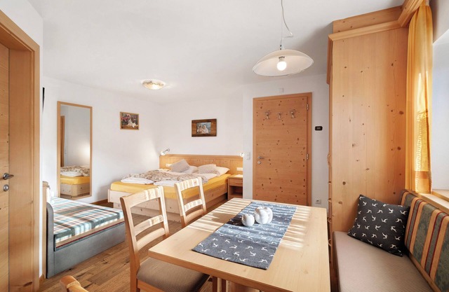Einzimmerapartment 'Apartment Ramei' mit Bergblick, Gemeinschaftsgarten und WLAN