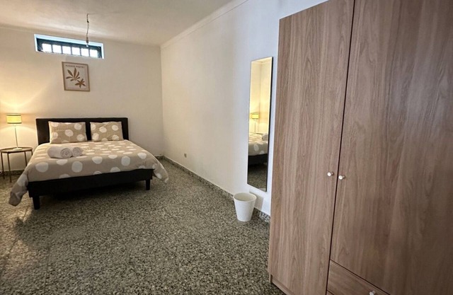 Studio Apartment "Braithgate Cosy Basement" with Shared Terrace & Wi-Fi