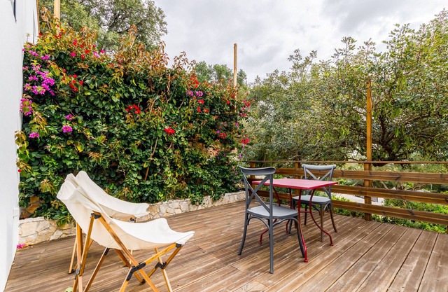 Studio Apartment "Casal Novo" with Private Terrace & Wi-Fi