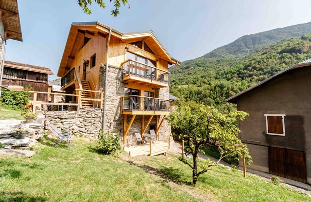 Einzimmerapartment 'Chalet Belamy 1' mit Bergblick, privater Terrasse und Wi-Fi