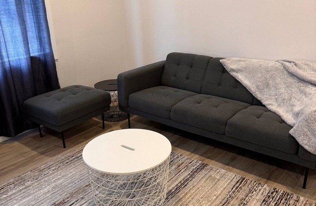 Studio Apartment | close to Windsor-Detroit Tunnel