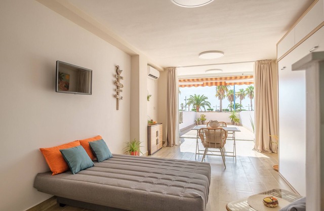Einzimmerwohnung 'Estudio En Peñíscola' mit Meerblick, Gemeinschaftspool und WLAN