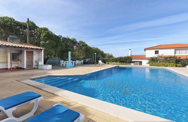 Einzimmerapartment 'Estúdio Alto Da Praia' mit Meerblick, Gemeinschaftspool und WLAN