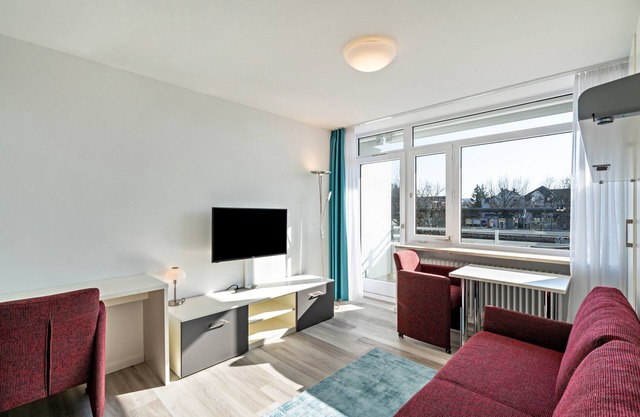 Einzimmerapartment "Huber Living Basic 205" mit Balkon und WLAN