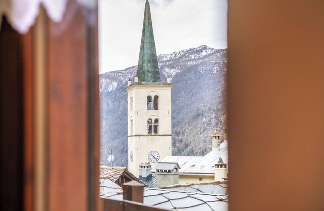 Einzimmerapartment 'Monolocale A Valtournenche' mit Bergblick, Gemeinschaftsgarten und WLAN