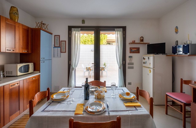 Einzimmerwohnung La Macchia mit Balkon, Garten und WLAN