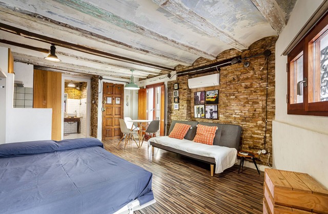 Einzimmerapartment 'Loft 1º mit Dachterrasse' mit Balkon, WLAN und Klimaanlage