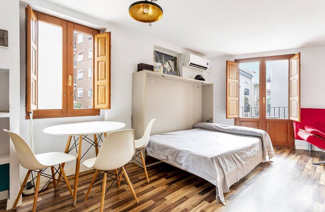 Einzimmerapartment 'Loft 3er Piso' mit gemeinsamer Terrasse, WLAN und Klimaanlage
