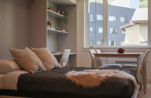 Studio At The Crescent Sleeps 2 to 4