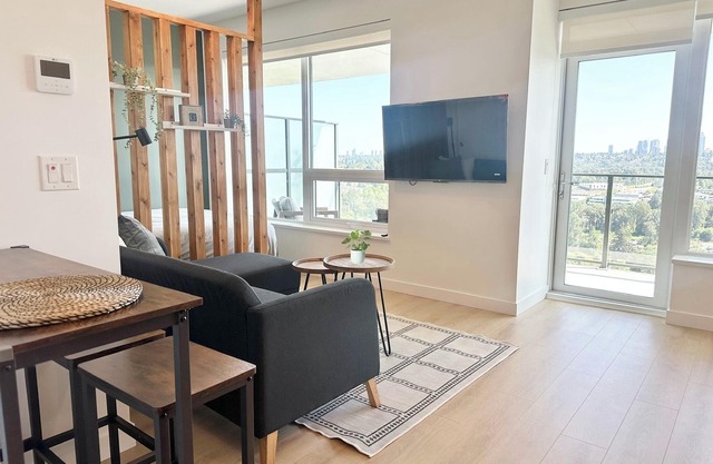Studio Bachelor Unit in a high floor