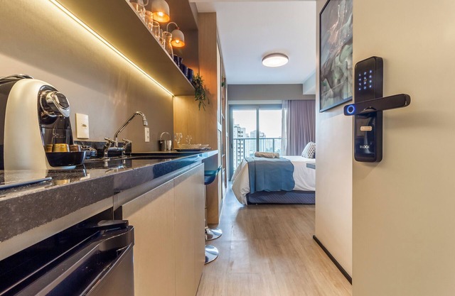 Studio in the best of Moema with garage and close to Metro/Shopping and WIFI