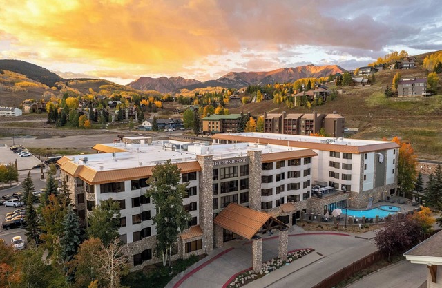 Studio by Resort w/ Pool, Hot Tub, Biking Trails