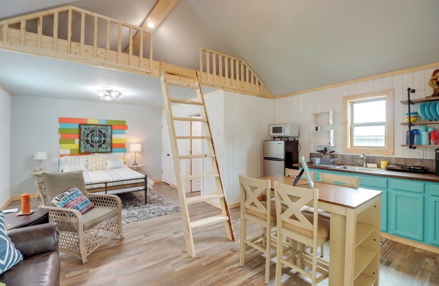 Studio Cabin in Higden: Boating, Fishing & More!