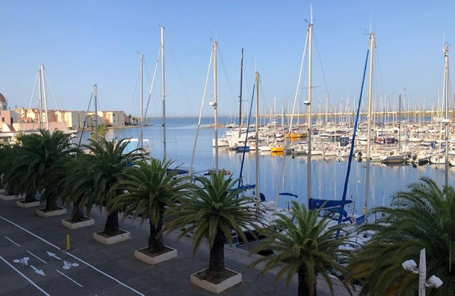 Studio Cabine Avec Terrasse et vue Imprenable sur L'entrée du Port