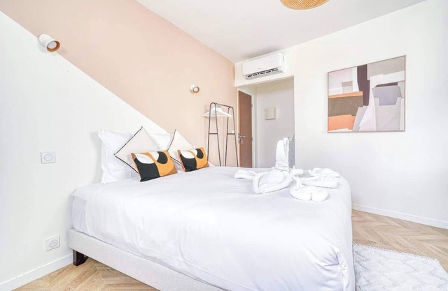 Studio climatisé au calme - proche Batignolles