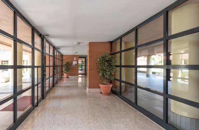 Studio con Terrazzo nei Pressi Dell Universit by Wonderful Italy