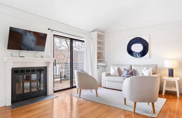 Studio Condo on the Water @ Innsbrook