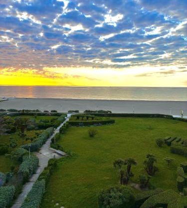 Studio face à la mer +terrasse+ parking