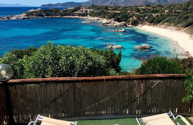 Studio Waterfront Cala Caterina, Villasimius, direct access to the beach, Wi-Fi