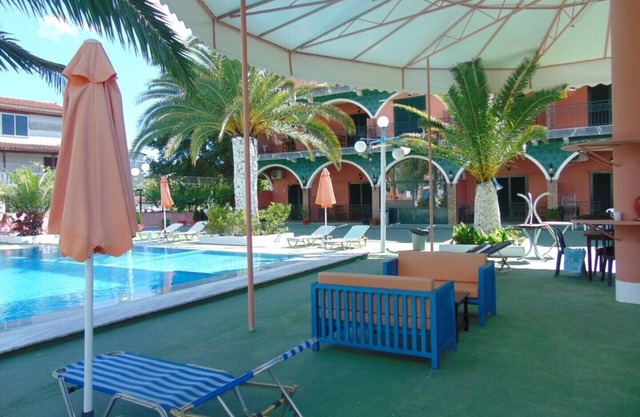 Studio für Selbstversorger, 4-5 Personen, mit Gemeinschaftspool, in der Nähe des QUALAND WATER PARK