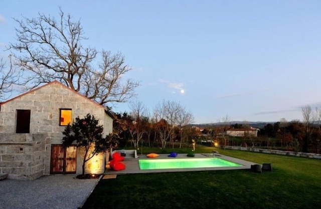 Studio auf dem Land, in "Bio-Bauernhof" 7ha eingefügt. Casas do Ermo