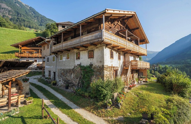 Einzimmerapartment "Lanthalerhof" mit Bergblick, Balkon und WLAN