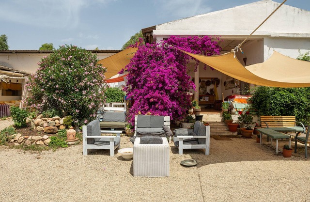 Studio "La Casetta Rurale - In Our Garden" with Mountain View, Pool & Wi-Fi