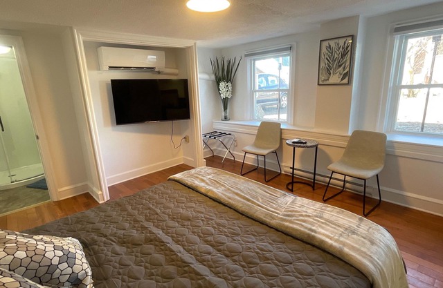 Studio-like Comfort in Wolfville’s Beating Heart