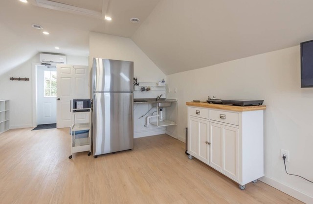 Studio loft overlooking quaint village of Tusket.