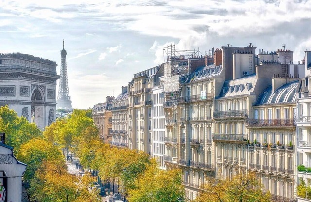 Studio Mac Mahon, Arc de Triomphe View