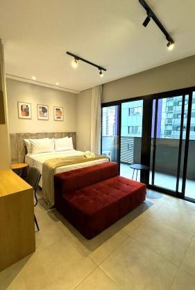 Studio moderno e funcional VN Capote Valente