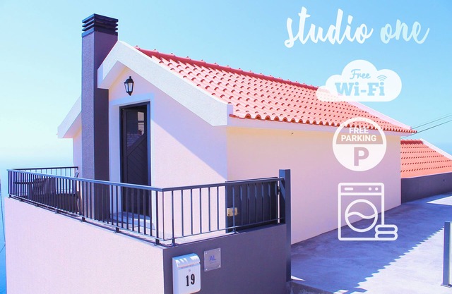 Studio One | Meerblick | Der perfekte Rückzugsort für Paare mit kostenlosem WLAN
