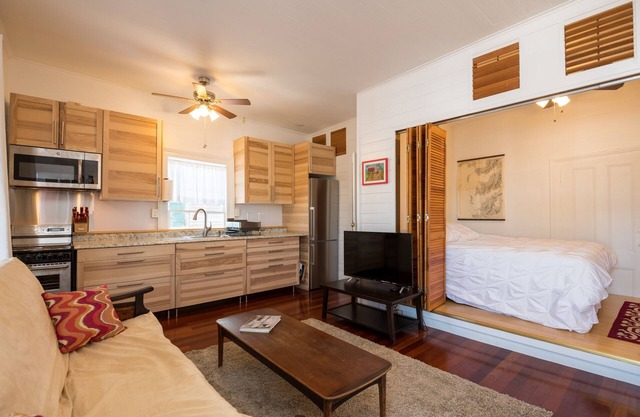 Studio mit Blick auf historische Key West Waterfront.